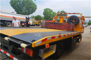 和顺附近拖车电话号码服务