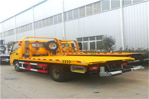 和顺附近拖车救援搭电